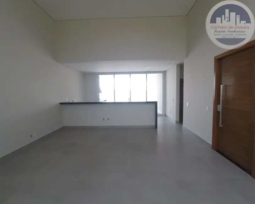 Foto 2 de Casa de Condomínio com 3 quartos à venda, 180m2 em Jardim Residencial Dona Lucilla, Indaiatuba - SP