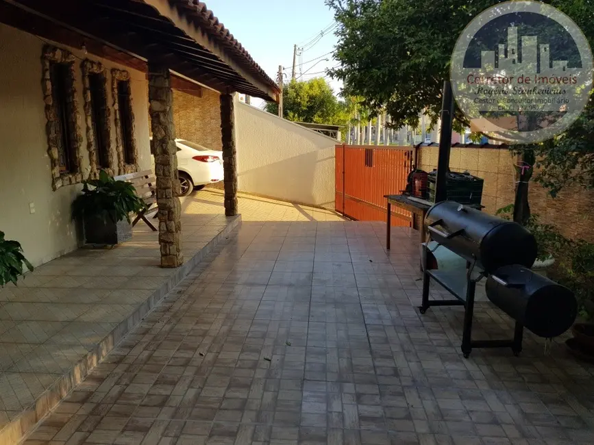 Foto 4 de Casa com 3 quartos à venda, 187m2 em Vinhedo - SP