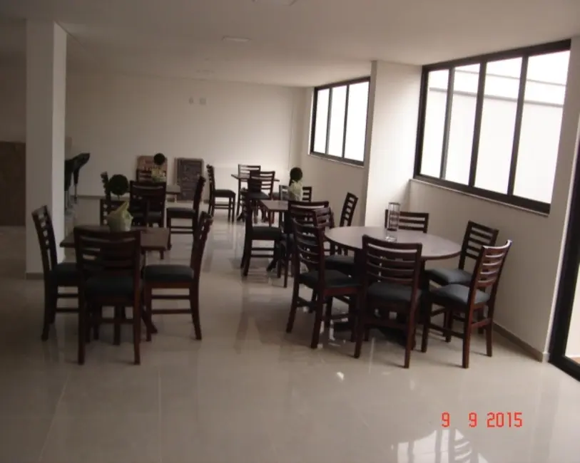 Foto 2 de Apartamento com 2 quartos para alugar, 75m2 em Vila Hortência, Sorocaba - SP