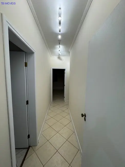 Casa de Condomínio com 3 quartos para alugar, 205m2 em Sorocaba - SP - imagem 9 Foto 9 de Casa de Condomínio com 3 quartos para alugar, 205m2 em Sorocaba - SP