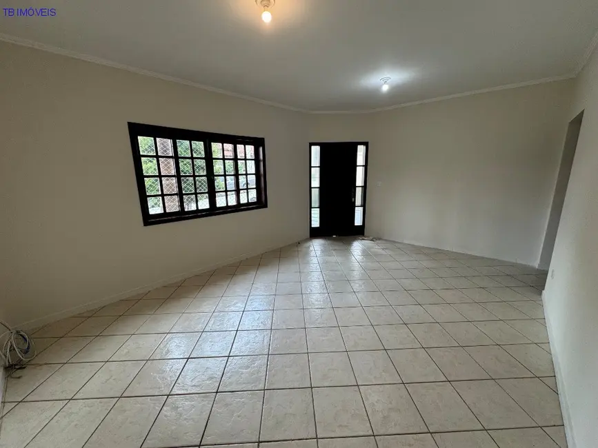 Casa de Condomínio com 3 quartos para alugar, 205m2 em Sorocaba - SP - imagem 4 Foto 4 de Casa de Condomínio com 3 quartos para alugar, 205m2 em Sorocaba - SP