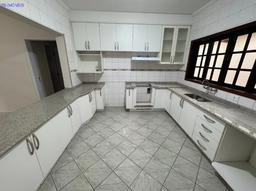 Casa de Condomínio com 3 quartos para alugar, 205m2 em Sorocaba - SP - imagem 8 Foto 8 de Casa de Condomínio com 3 quartos para alugar, 205m2 em Sorocaba - SP