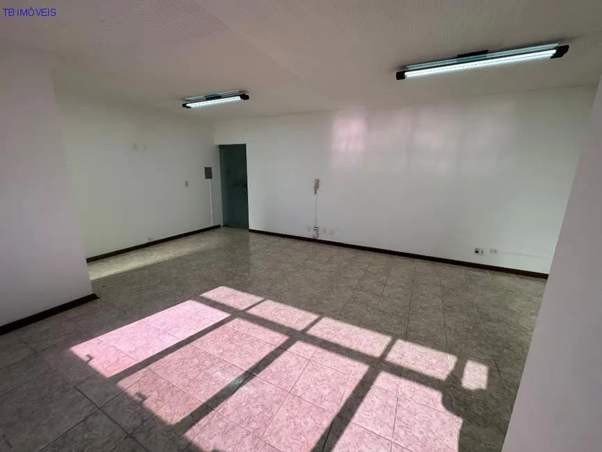 Foto 4 de Sala Comercial para alugar, 40m2 em Vila Leão, Sorocaba - SP