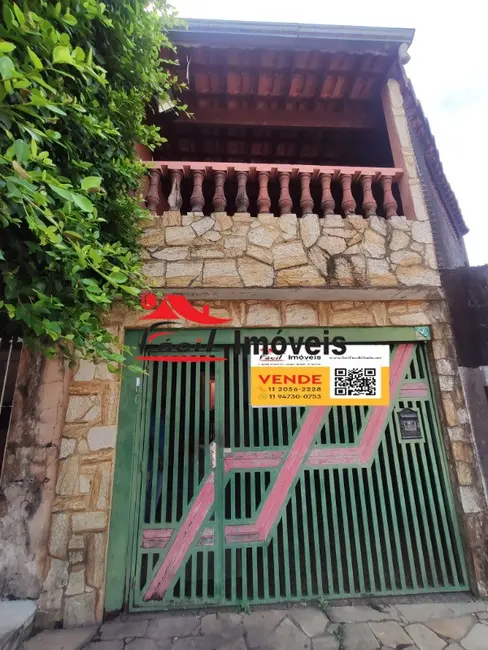 Sobrado com 3 quartos à venda, 229m2 em Vila Verde, São Paulo - SP - imagem 4 Foto 4 de Sobrado com 3 quartos à venda, 229m2 em Vila Verde, São Paulo - SP