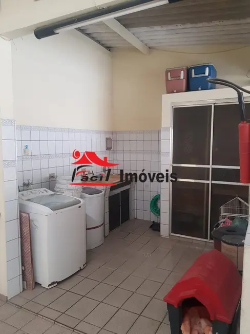 Sobrado com 5 quartos à venda, 160m2 em Itaquera, São Paulo - SP - imagem 4 Foto 4 de Sobrado com 5 quartos à venda, 160m2 em Itaquera, São Paulo - SP