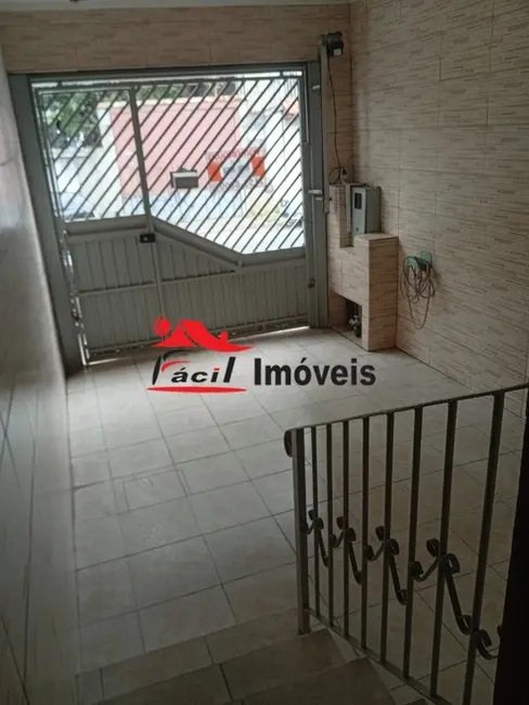 Foto 2 de Casa com 2 quartos à venda e para alugar, 340m2 em Vila Carmosina, São Paulo - SP