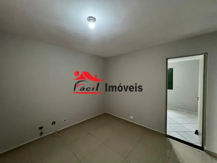 Apartamento com 2 quartos para alugar, 55m2 em Conjunto Residencial José Bonifácio, São Paulo - SP - imagem 5 Foto 5 de Apartamento com 2 quartos para alugar, 55m2 em Conjunto Residencial José Bonifácio, São Paulo - SP