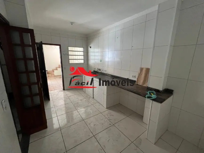 Foto 4 de Casa com 2 quartos à venda, 132m2 em Vila Carmosina, São Paulo - SP