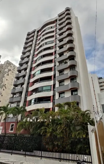 Foto 2 de Apartamento com 4 quartos à venda, 177m2 em Treze de Julho, Aracaju - SE