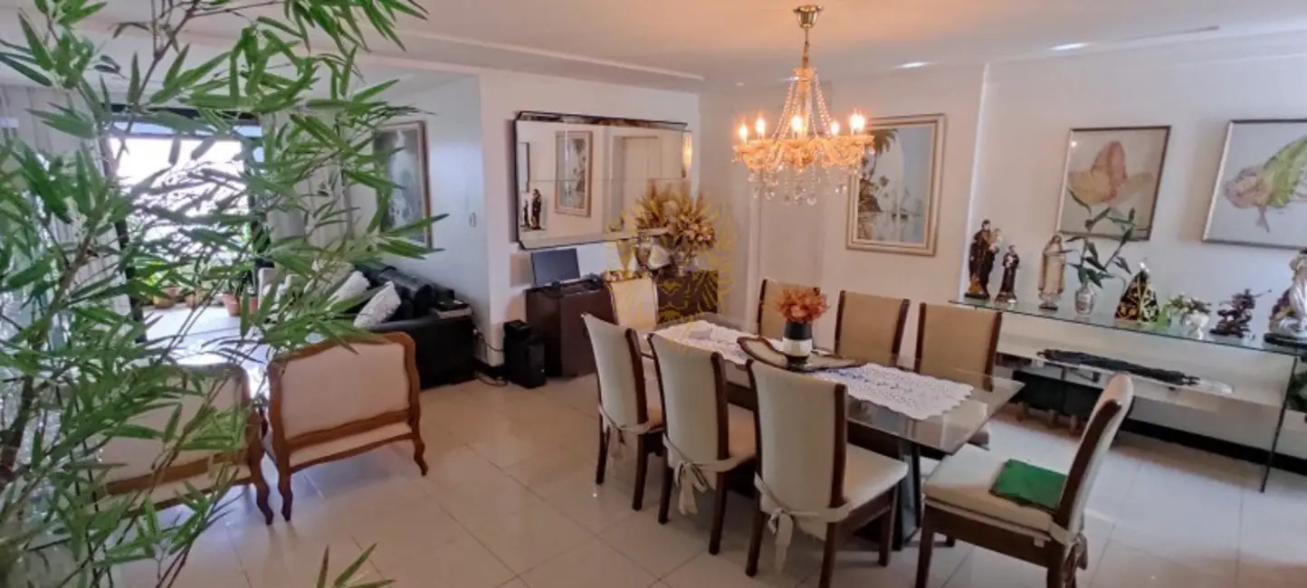 Apartamento com 4 quartos à venda, 177m2 em Treze de Julho, Aracaju - SE - imagem 2 Foto 2 de Apartamento com 4 quartos à venda, 177m2 em Treze de Julho, Aracaju - SE