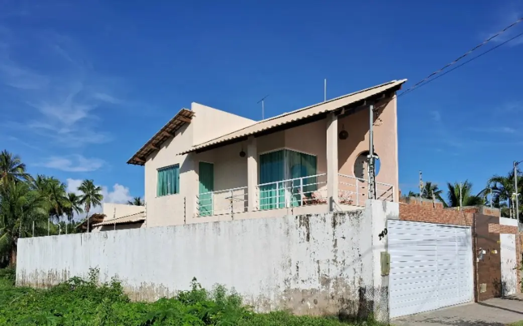 Casa com 3 quartos à venda, 250m2 em Aracaju - SE - imagem 2 Foto 2 de Casa com 3 quartos à venda, 250m2 em Aracaju - SE