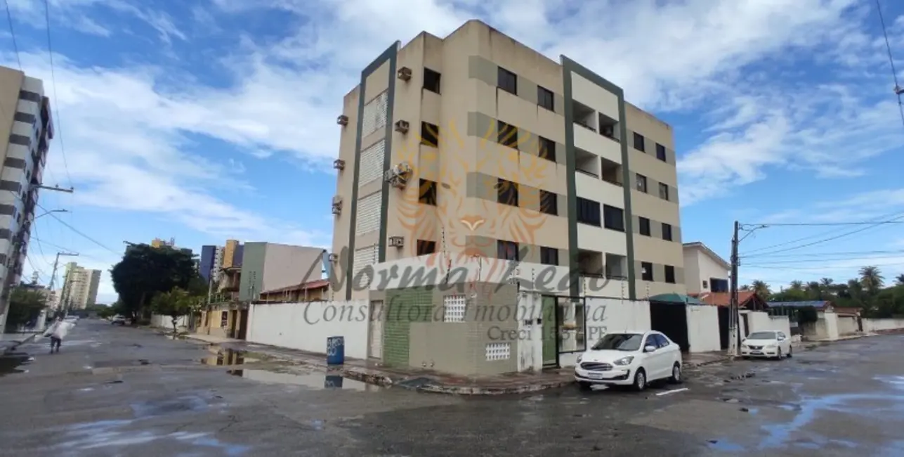 Foto 2 de Apartamento com 2 quartos à venda, 78m2 em Farolândia, Aracaju - SE