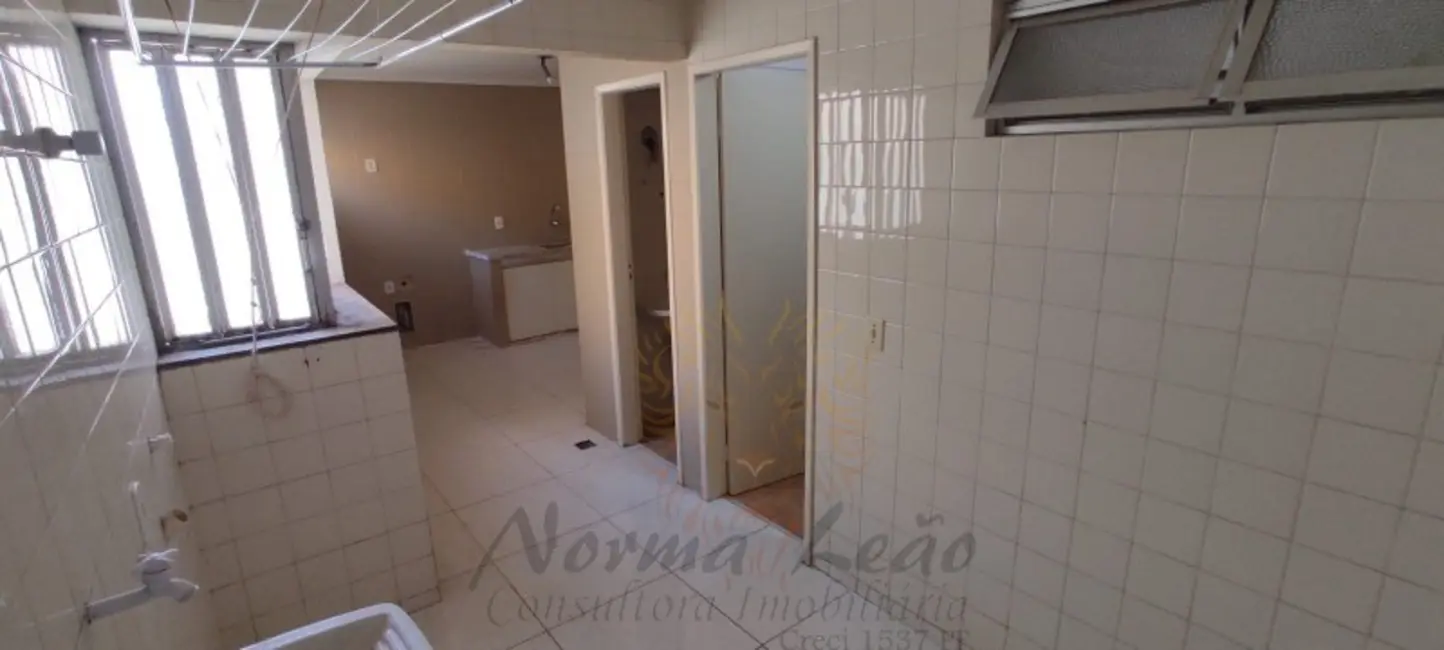 Apartamento com 4 quartos à venda, 145m2 em Treze de Julho, Aracaju - SE - imagem 9 Foto 9 de Apartamento com 4 quartos à venda, 145m2 em Treze de Julho, Aracaju - SE