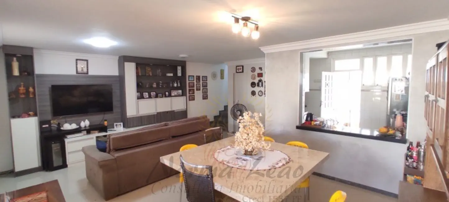 Foto 2 de Casa de Condomínio com 4 quartos à venda, 175m2 em Atalaia, Aracaju - SE