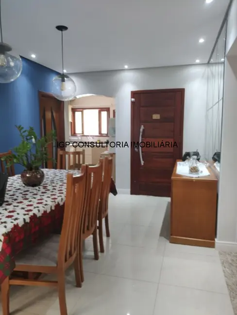 Casa com 3 quartos à venda, 223m2 em Jardim Santiago, Indaiatuba - SP - imagem 6 Foto 6 de Casa com 3 quartos à venda, 223m2 em Jardim Santiago, Indaiatuba - SP
