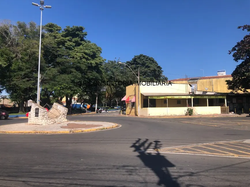 Sala Comercial com 9 quartos à venda, 1297m2 em Centro, Elias Fausto - SP - imagem 3 Foto 3 de Sala Comercial com 9 quartos à venda, 1297m2 em Centro, Elias Fausto - SP