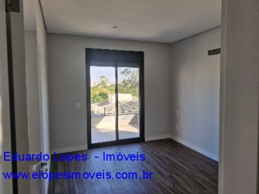 Casa de Condomínio com 4 quartos à venda, 230m2 em Swiss Park, Campinas - SP - imagem 3 Foto 3 de Casa de Condomínio com 4 quartos à venda, 230m2 em Swiss Park, Campinas - SP