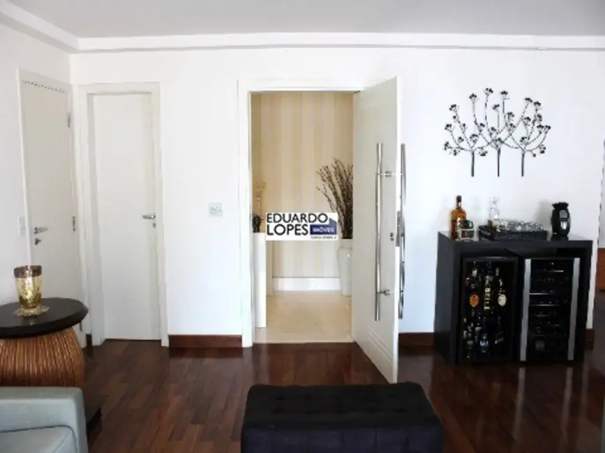 Foto 2 de Apartamento com 4 quartos à venda, 234m2 em Aclimação, São Paulo - SP