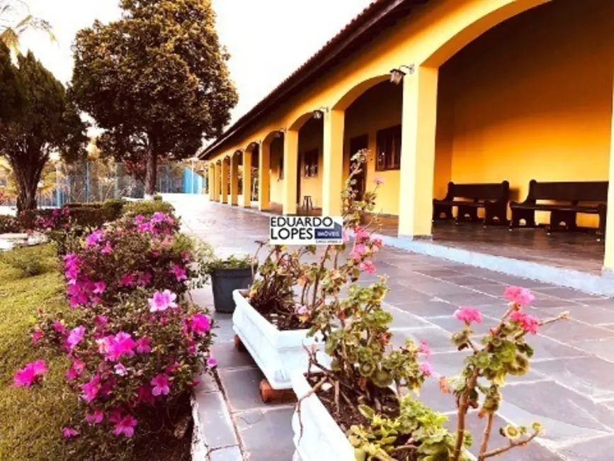 Chácara com 6 quartos à venda, 750m2 em Laranjal Paulista - SP - imagem 1 Foto 1 de Chácara com 6 quartos à venda, 750m2 em Laranjal Paulista - SP