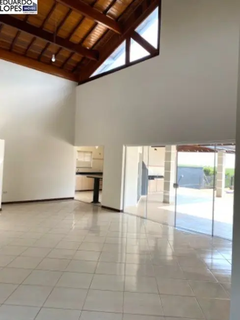 Casa com 3 quartos à venda, 255m2 em Boituva - SP - imagem 6 Foto 6 de Casa com 3 quartos à venda, 255m2 em Boituva - SP