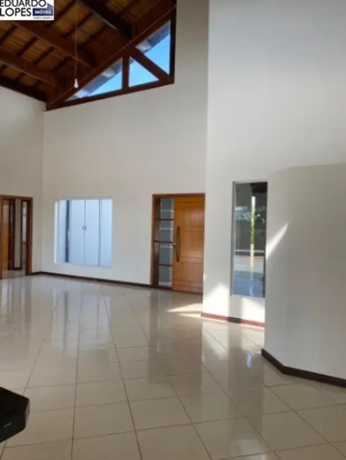 Casa com 3 quartos à venda, 255m2 em Boituva - SP - imagem 9 Foto 9 de Casa com 3 quartos à venda, 255m2 em Boituva - SP