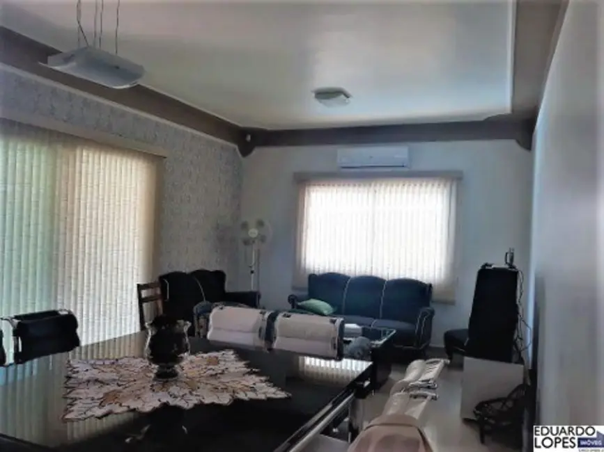 Foto 5 de Casa com 3 quartos à venda, 210m2 em Vila Suíça, Indaiatuba - SP