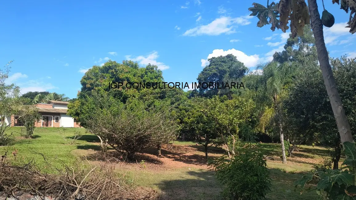 Chácara com 3 quartos à venda, 900m2 em Colinas do Mosteiro de Itaici, Indaiatuba - SP - imagem 4 Foto 4 de Chácara com 3 quartos à venda, 900m2 em Colinas do Mosteiro de Itaici, Indaiatuba - SP