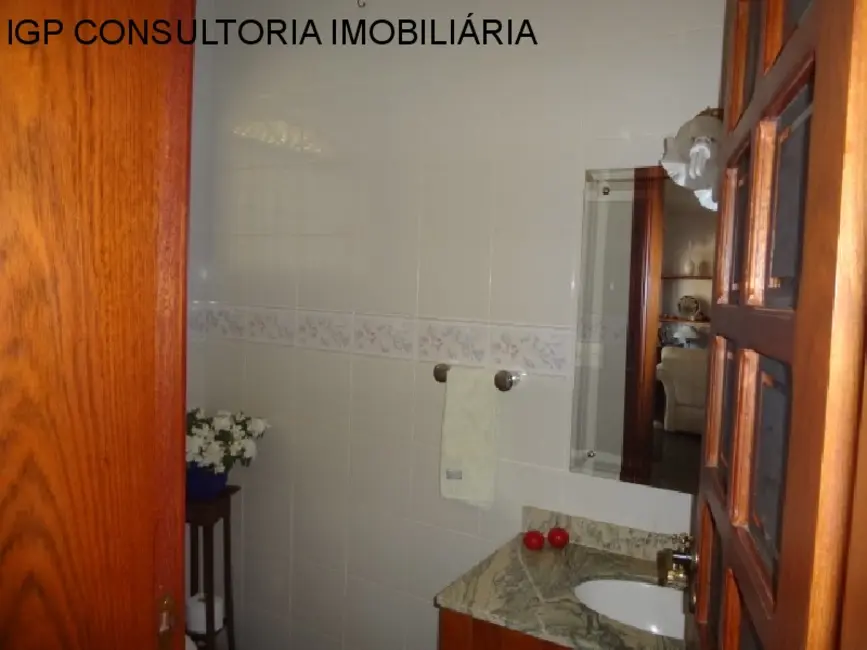 Chácara com 4 quartos à venda, 443m2 em Colinas do Mosteiro de Itaici, Indaiatuba - SP - imagem 3 Foto 3 de Chácara com 4 quartos à venda, 443m2 em Colinas do Mosteiro de Itaici, Indaiatuba - SP