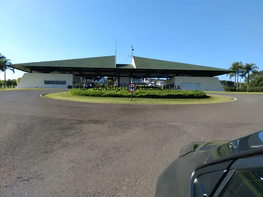 Foto 1 de Terreno / Lote à venda, 450m2 em Pardinho - SP