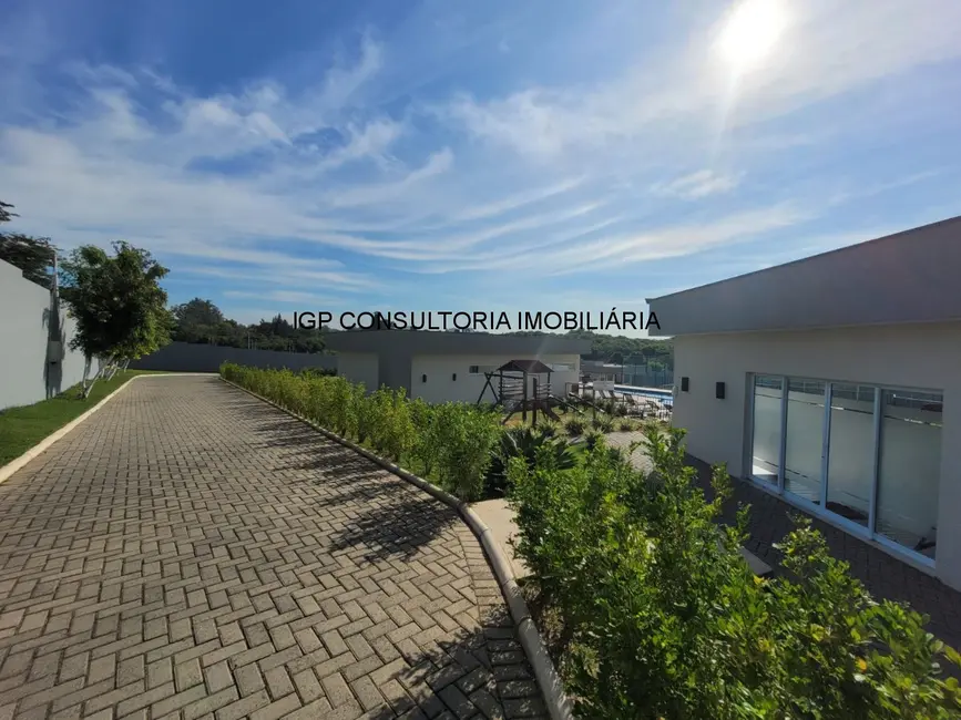 Casa de Condomínio com 3 quartos à venda, 210m2 em Indaiatuba - SP - imagem 3 Foto 3 de Casa de Condomínio com 3 quartos à venda, 210m2 em Indaiatuba - SP