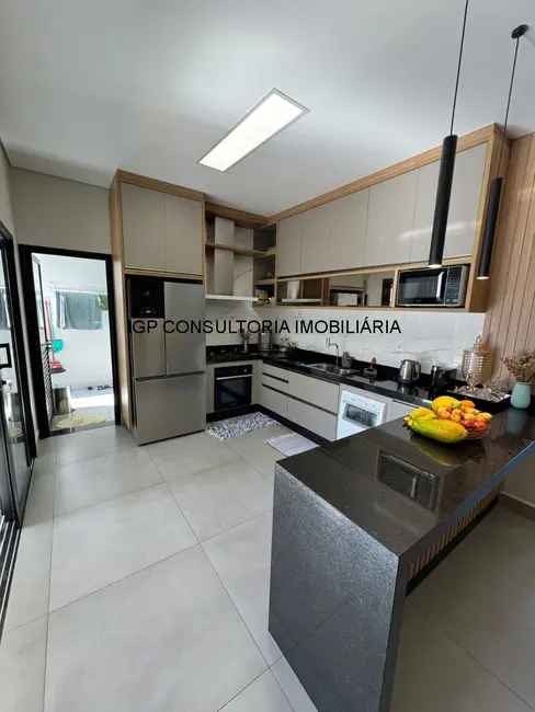 Foto 4 de Casa com 3 quartos à venda, 190m2 em Indaiatuba - SP