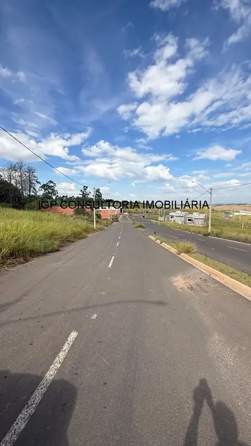 Foto 2 de Terreno / Lote à venda, 196m2 em Elias Fausto - SP