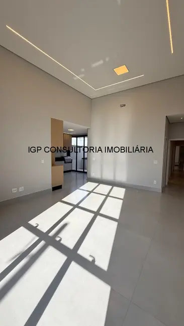 Casa de Condomínio com 3 quartos à venda, 200m2 em Indaiatuba - SP - imagem 3 Foto 3 de Casa de Condomínio com 3 quartos à venda, 200m2 em Indaiatuba - SP