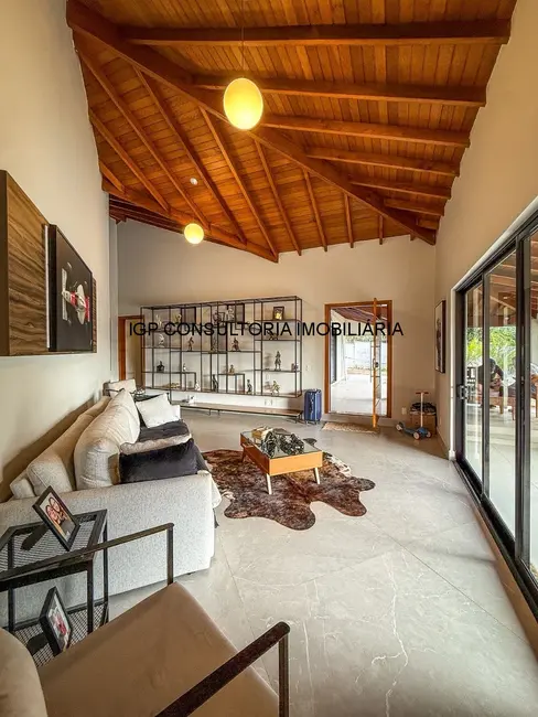 Chácara com 3 quartos à venda, 450m2 em Terras de Itaici, Indaiatuba - SP - imagem 4 Foto 4 de Chácara com 3 quartos à venda, 450m2 em Terras de Itaici, Indaiatuba - SP