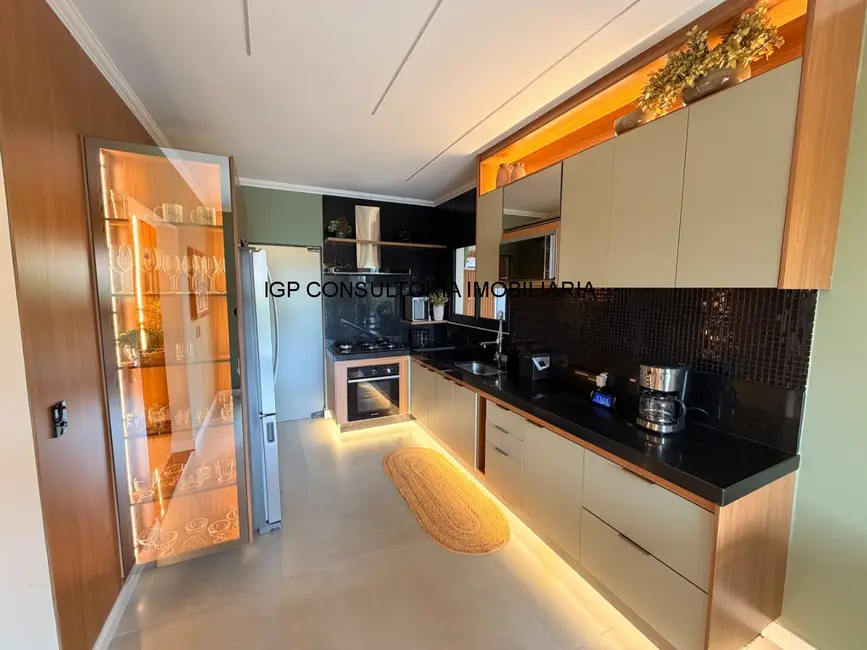 Casa com 4 quartos à venda, 400m2 em Vila Inglesa, Indaiatuba - SP - imagem 4 Foto 4 de Casa com 4 quartos à venda, 400m2 em Vila Inglesa, Indaiatuba - SP