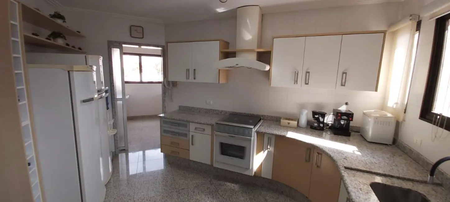 Apartamento com 4 quartos à venda, 256m2 em Piracicaba - SP - imagem 9 Foto 9 de Apartamento com 4 quartos à venda, 256m2 em Piracicaba - SP