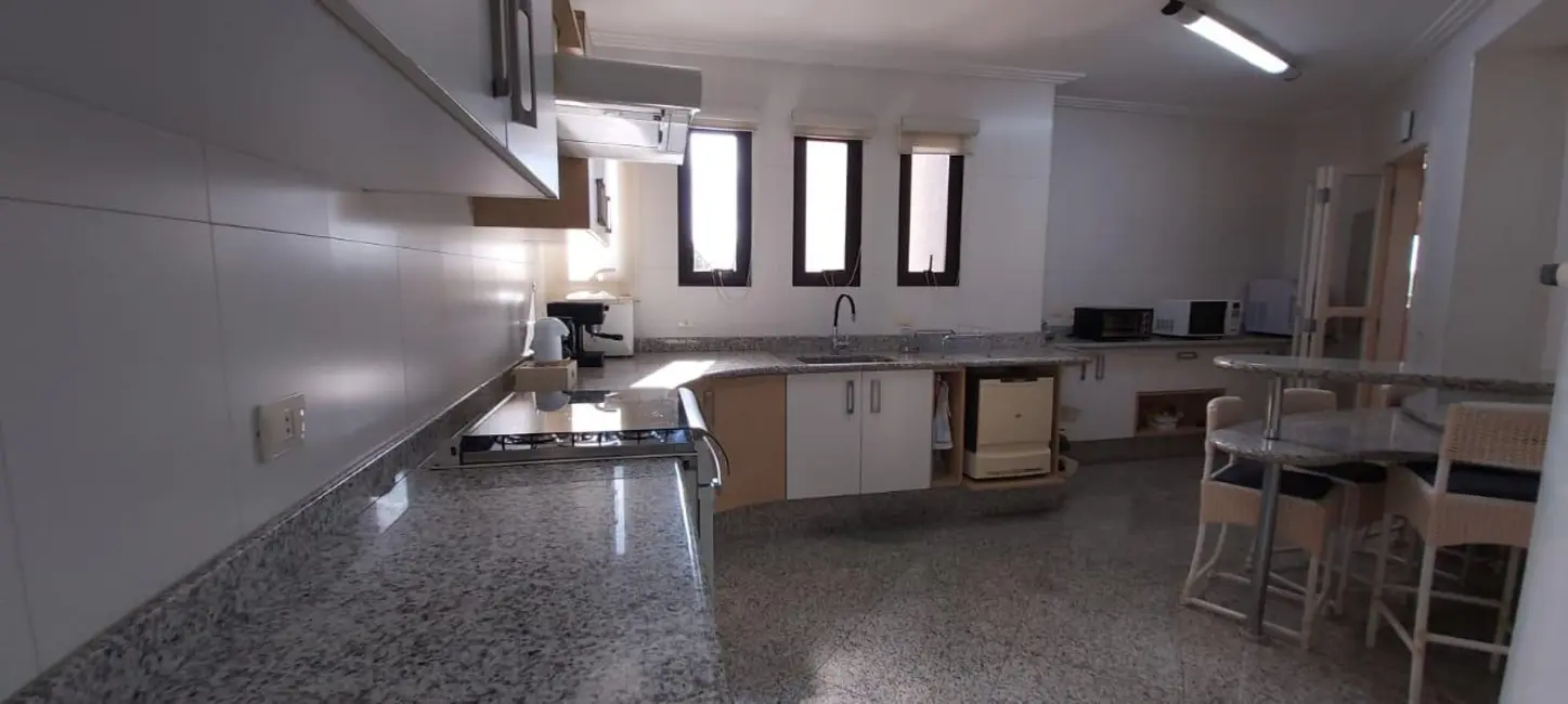 Apartamento com 4 quartos à venda, 256m2 em Piracicaba - SP - imagem 8 Foto 8 de Apartamento com 4 quartos à venda, 256m2 em Piracicaba - SP