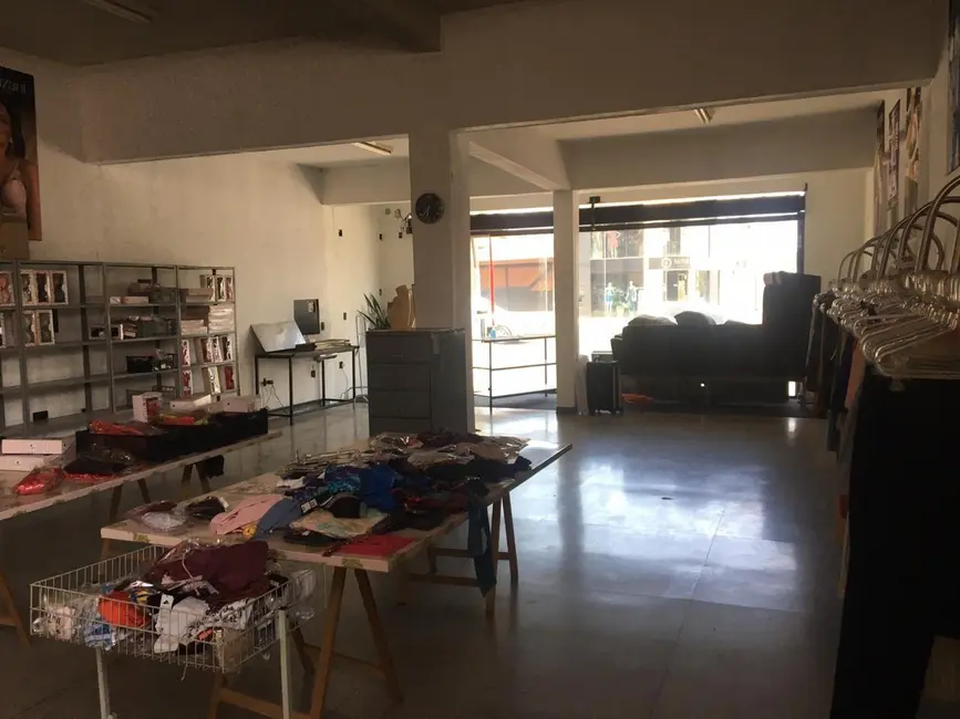 Foto 3 de Loja para alugar, 220m2 em Piracicaba - SP