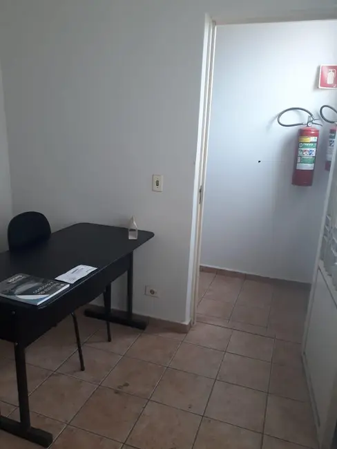 Sala Comercial para alugar, 18m2 em Piracicaba - SP - imagem 5 Foto 5 de Sala Comercial para alugar, 18m2 em Piracicaba - SP