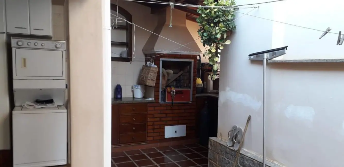 Casa com 3 quartos à venda, 224m2 em Piracicaba - SP - imagem 8 Foto 8 de Casa com 3 quartos à venda, 224m2 em Piracicaba - SP