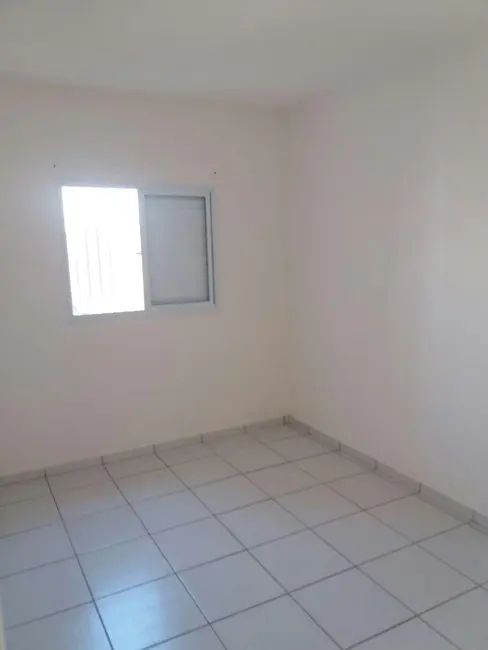Casa com 2 quartos à venda, 53m2 em Piracicaba - SP - imagem 3 Foto 3 de Casa com 2 quartos à venda, 53m2 em Piracicaba - SP