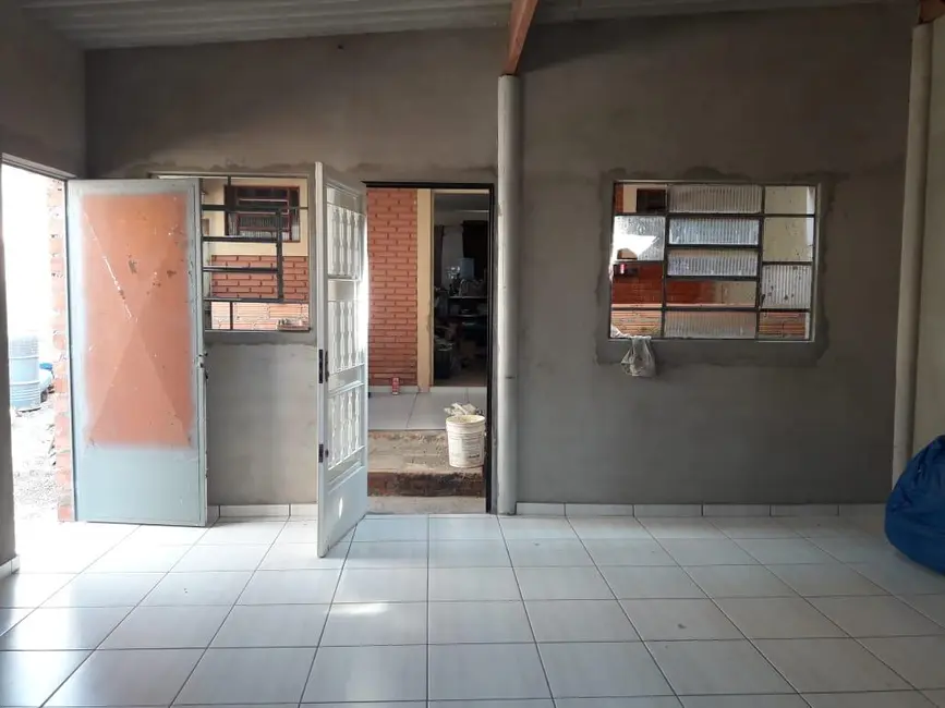 Foto 4 de Casa com 2 quartos à venda, 140m2 em Sao Pedro - SP