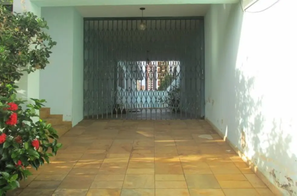 Foto 2 de Casa Comercial com 4 quartos para alugar, 373m2 em Piracicaba - SP