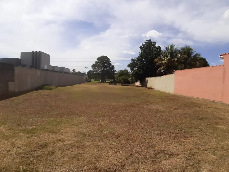 Foto 1 de Terreno / Lote à venda, 1000m2 em Piracicaba - SP