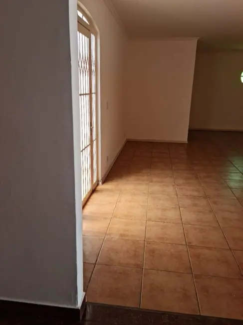 Foto 5 de Casa com 4 quartos à venda, 353m2 em Piracicaba - SP