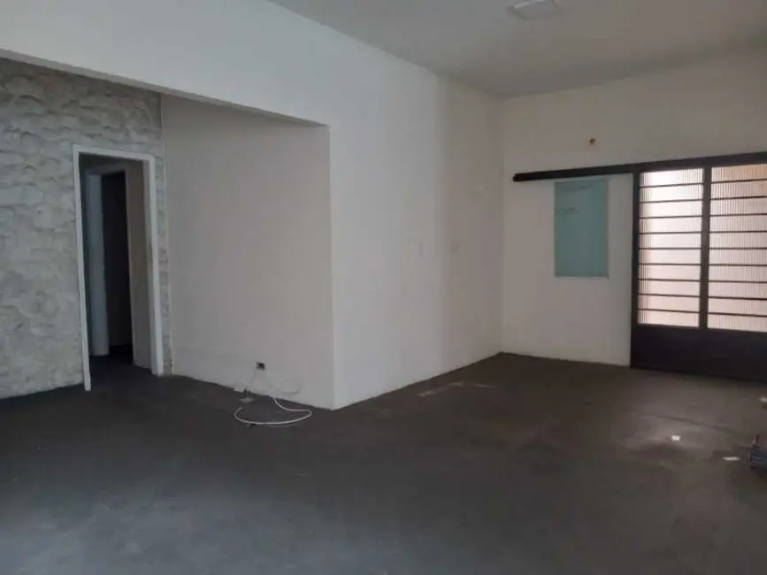 Foto 8 de Casa Comercial com 3 quartos para alugar, 217m2 em Piracicaba - SP