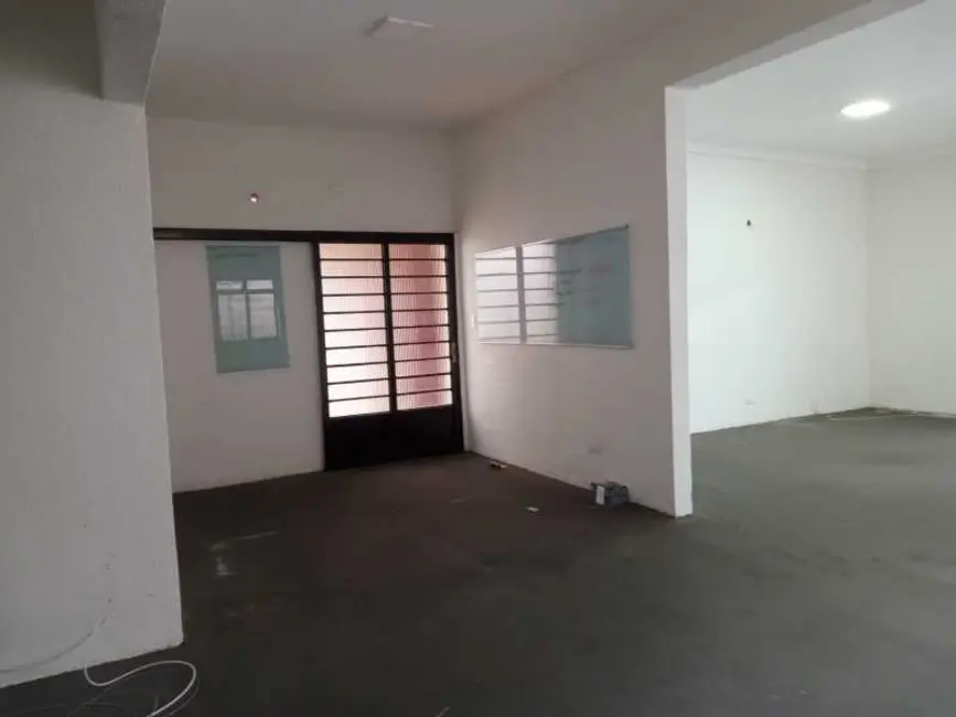 Foto 9 de Casa Comercial com 3 quartos para alugar, 217m2 em Piracicaba - SP