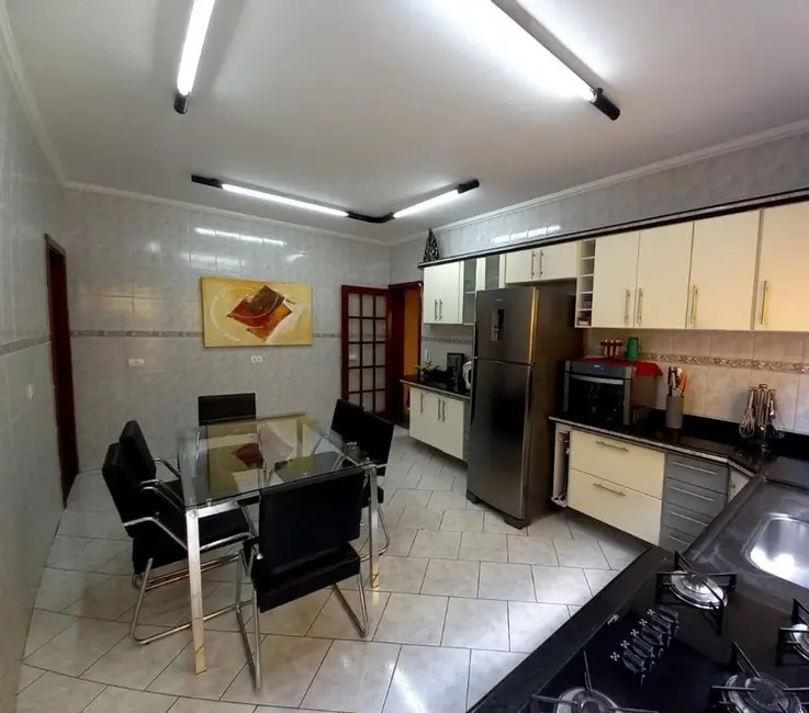 Casa com 3 quartos à venda, 179m2 em Piracicaba - SP - imagem 7 Foto 7 de Casa com 3 quartos à venda, 179m2 em Piracicaba - SP