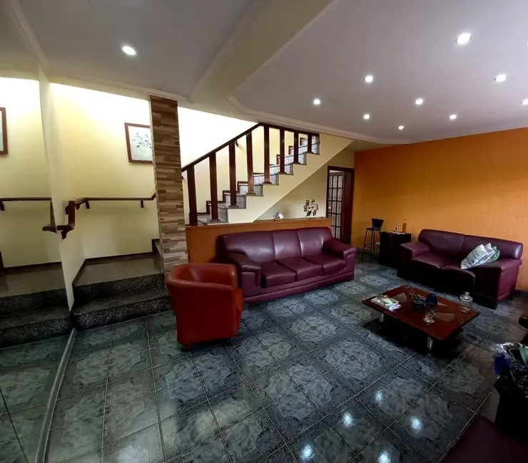 Casa com 3 quartos à venda, 179m2 em Piracicaba - SP - imagem 5 Foto 5 de Casa com 3 quartos à venda, 179m2 em Piracicaba - SP