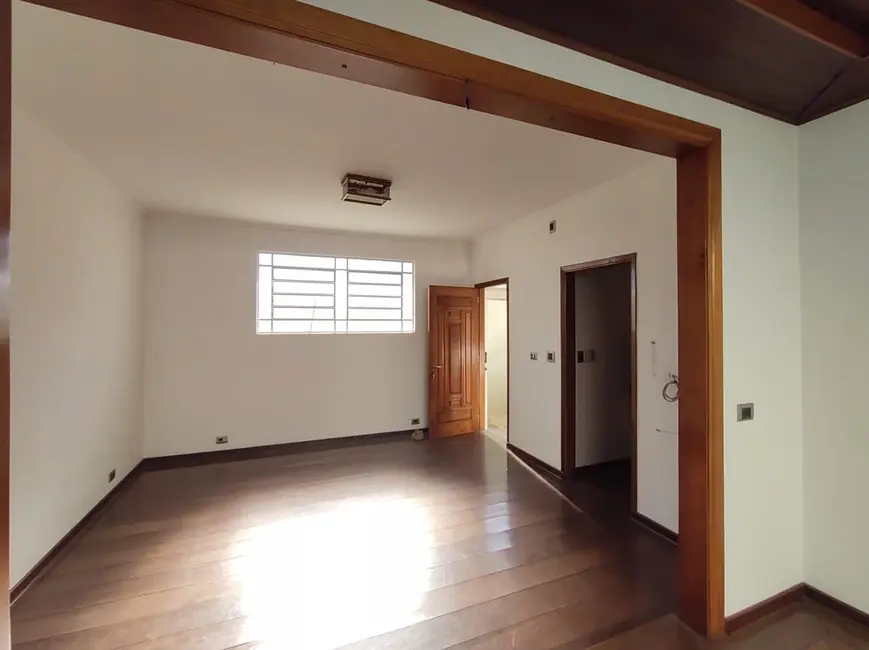 Foto 7 de Casa Comercial com 3 quartos para alugar, 219m2 em Piracicaba - SP